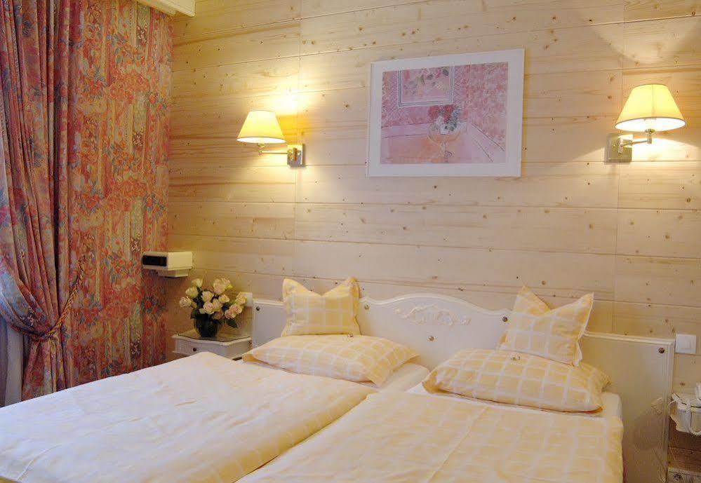 Chez Jean Hotel Saverne Exterior photo